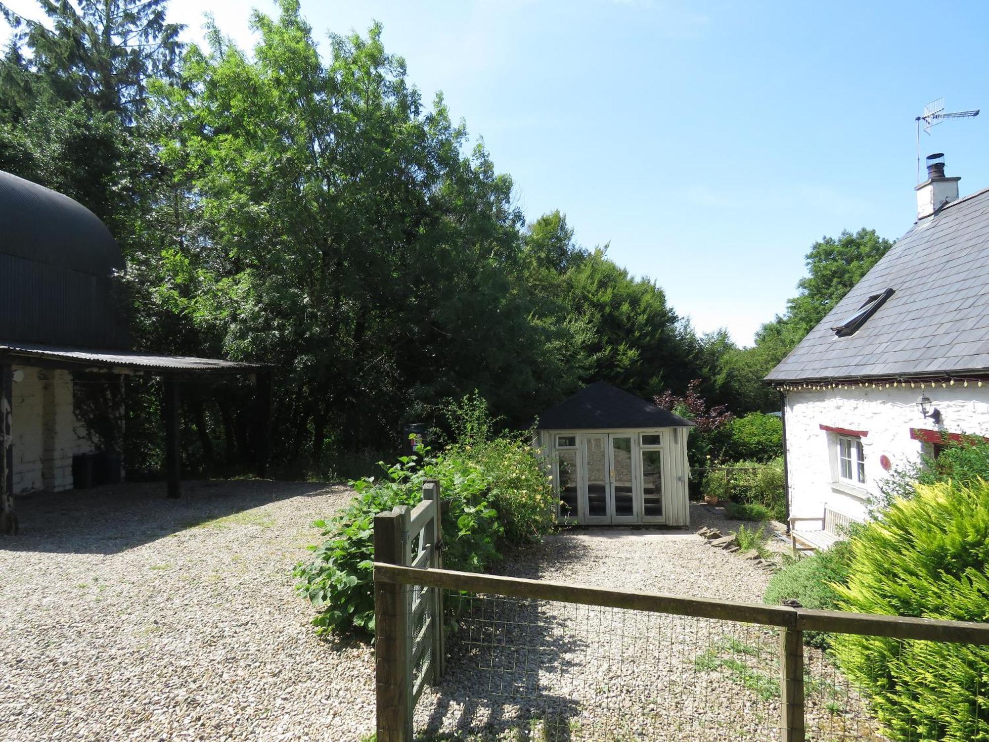 Blaenfforest Granary Newcastle Emlyn Villa Capel-Ifan Exterior photo